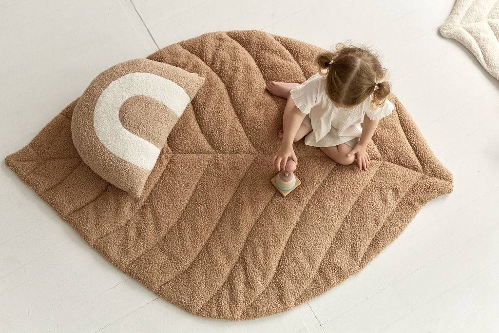 Teddy Beige Leaf Rug