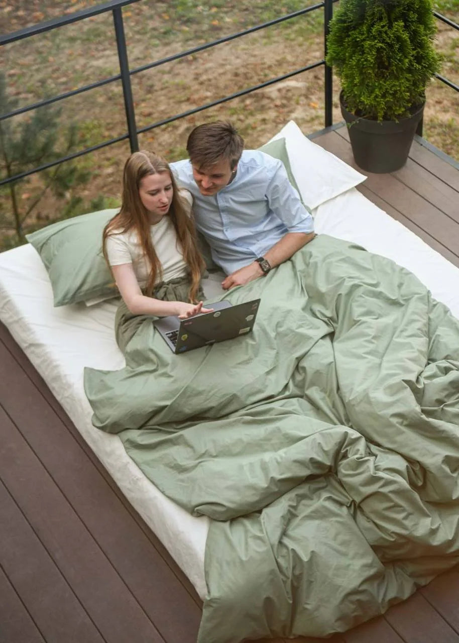 Cotton Bedding Set in  Cream & Green